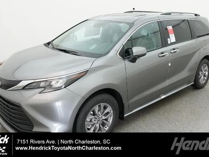 New 2026 Toyota Sienna XLE
