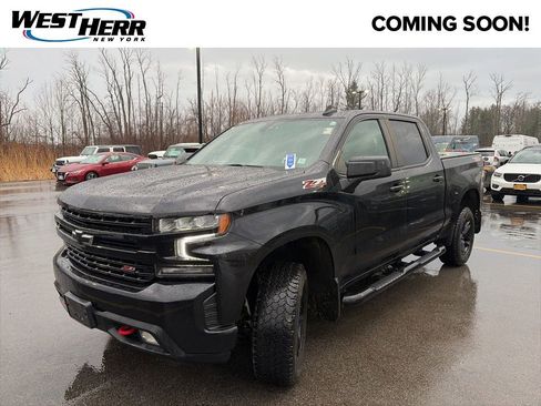Used 2021 Chevrolet Silverado 1500 LT Trail Boss w/ Convenience Package II image 4