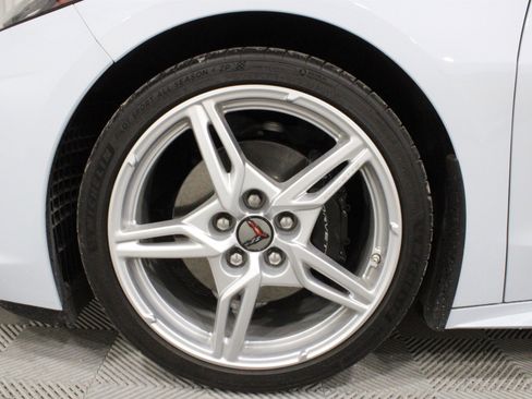 Used 2021 Chevrolet Corvette Stingray Coupe w/ 1LT image 31