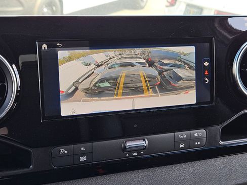 New 2024 Mercedes-Benz eSprinter 170 Cargo image 21