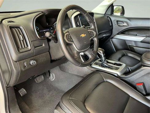 Used 2022 Chevrolet Colorado LT w/ Luxury Package image 10