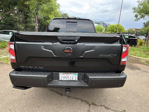 Used 2021 Nissan Titan PRO-4X w/ Pro-4x Convenience Package AWD/4WD image 6