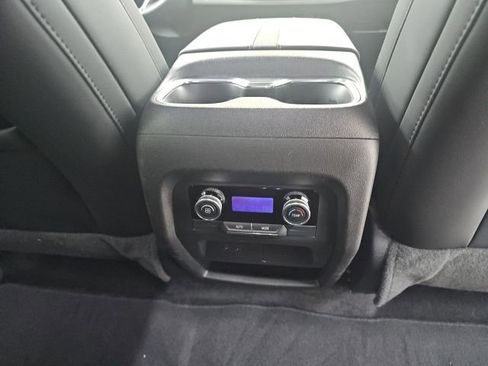 Used 2025 Buick Enclave Preferred image 22