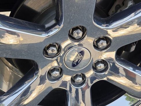 Used 2022 Ford F150 Lariat AWD/4WD image 19