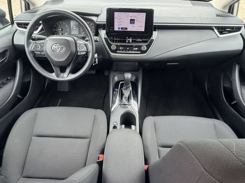 Used 2024 Toyota Corolla LE FWD image 11
