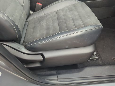 Used 2022 Mitsubishi Outlander SE image 37