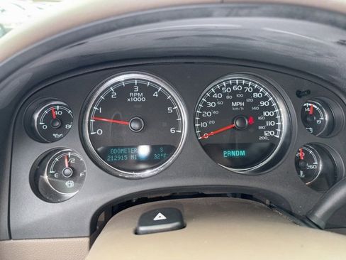 Used 2011 GMC Sierra 1500 SLT w/ SLT Convenience Package image 18