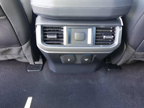 Used 2024 Ford F150 Lariat AWD/4WD image 41