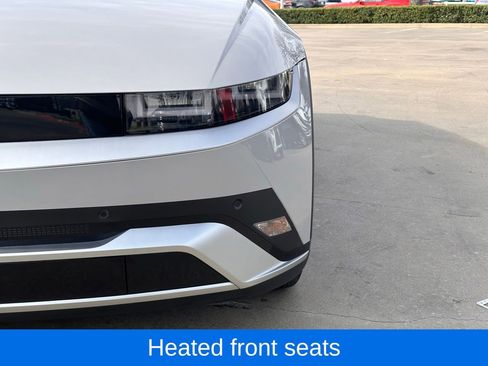 Certified 2025 Hyundai Ioniq 5 SE image 6