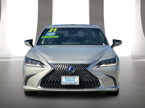 Used 2021 Lexus ES 300h 300h Luxury w/ Accessory Package 2 image 9