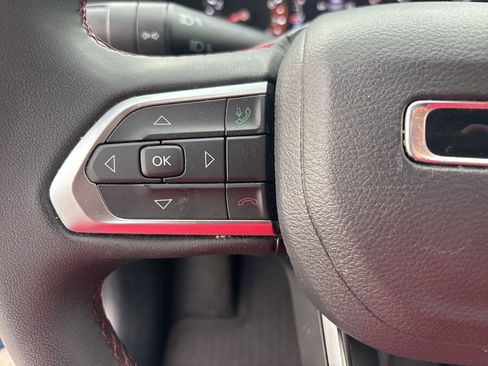 Used 2025 Jeep Compass Trailhawk AWD/4WD image 14