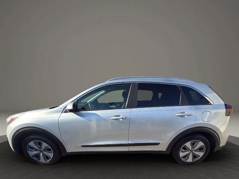 Used 2019 Kia Niro LX image 8