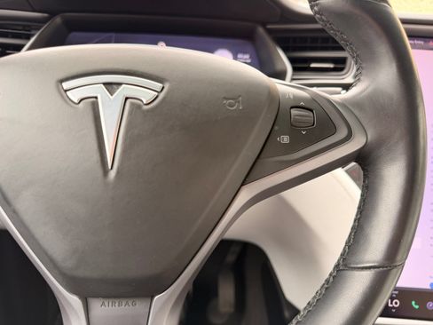 Used 2020 Tesla Model X Long Range AWD/4WD image 36