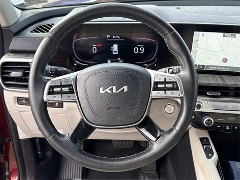 Used 2023 Kia Telluride EX w/ EX Captain's Chair Package image 19