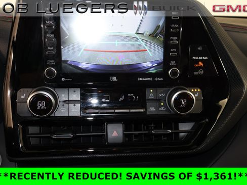 Used 2021 Toyota Highlander XSE AWD/4WD image 25