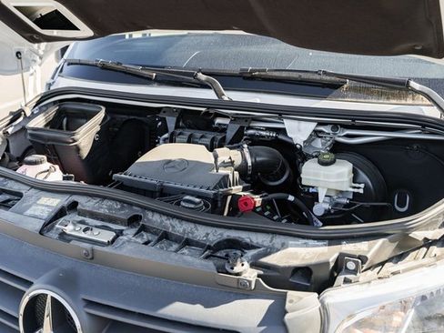 Used 2023 Mercedes-Benz Sprinter 3500 image 18