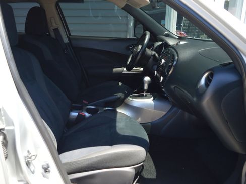 Used 2014 Nissan Juke SV AWD/4WD image 16