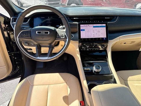 New 2024 Jeep Grand Cherokee Limited AWD/4WD image 24