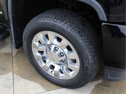 Used 2016 GMC Sierra 2500 Denali w/ Snow Plow Prep Package AWD/4WD image 37