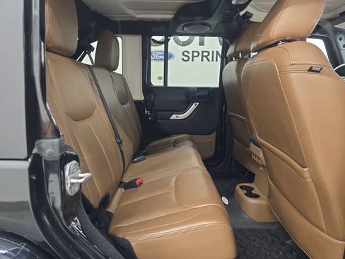 Used 2013 Jeep Wrangler Unlimited Sahara w/ Connectivity Group AWD/4WD image 24