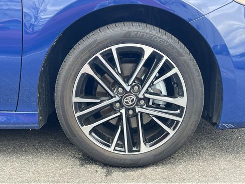 Used 2025 Toyota Camry XLE image 11