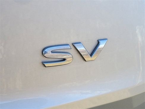 Used 2023 Nissan Rogue SV image 8