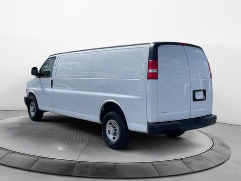 Used 2021 Chevrolet Express 2500 Extended w/ Driver Convenience Package RWD image 3