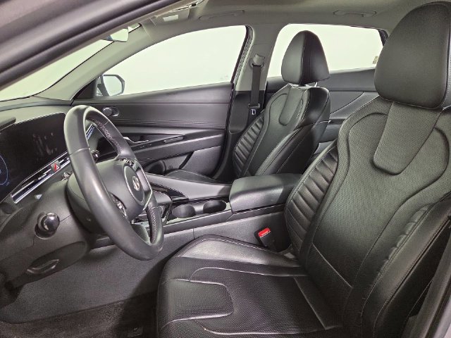 Used 2024 Hyundai Elantra Limited FWD image 13