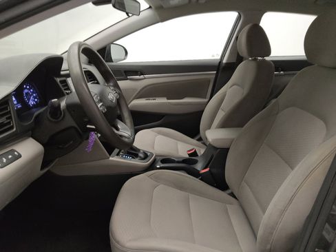Used 2020 Hyundai Elantra SEL FWD image 17