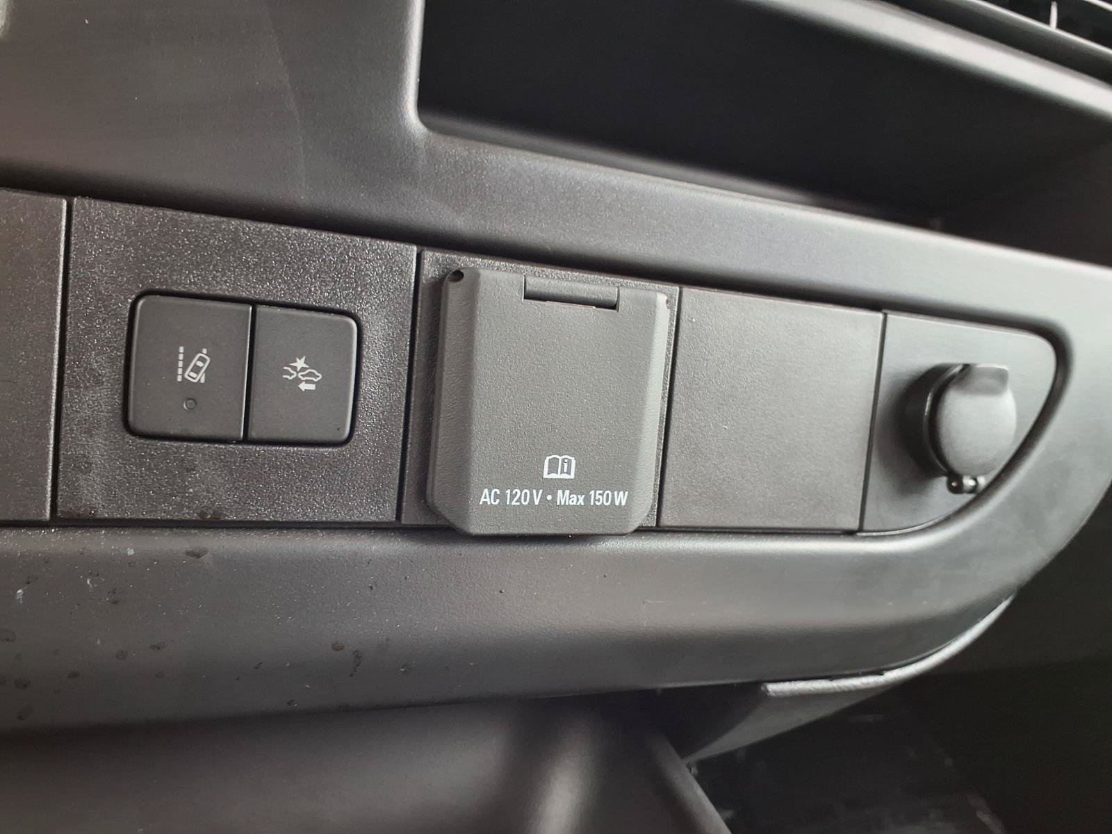 Used 2026 GMC Savana 3500 LT w/ LT Preferred Equipment Group RWD image 8