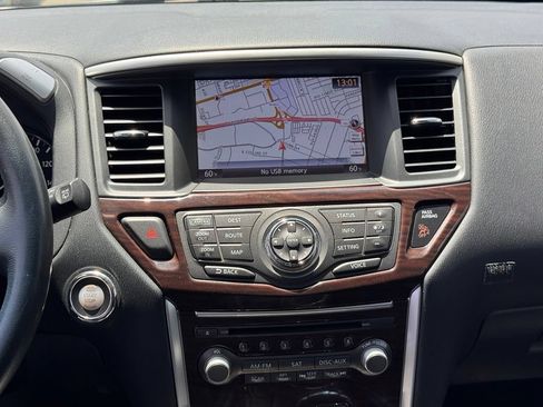 Used 2015 Nissan Pathfinder Platinum w/ Cargo Package FWD image 27