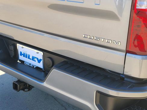 New 2026 Chevrolet Silverado 1500 Custom image 4