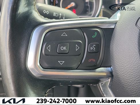 Used 2021 Jeep Wrangler Unlimited Sahara w/ LED Lighting Group AWD/4WD image 22