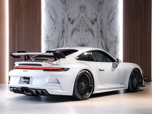 Used 2022 Porsche 911 GT3 RS RWD image 3