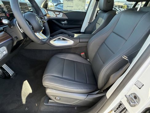 New 2026 Mercedes-Benz GLS 450 4MATIC image 19
