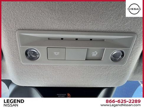 Used 2025 Nissan Kicks SV AWD/4WD image 30
