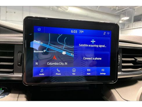 Used 2021 Ford Explorer XLT w/ Equipment Group 202A AWD/4WD image 24