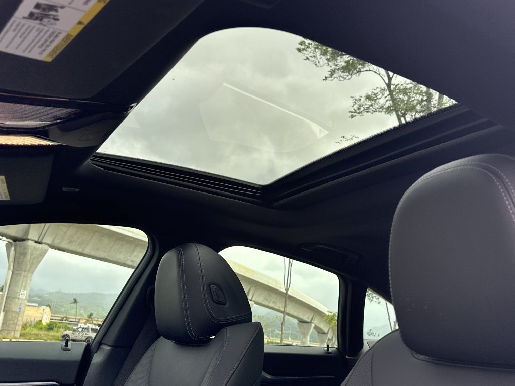 Used 2023 BMW i4 eDrive40 w/ Parking Assistance Package RWD image 18