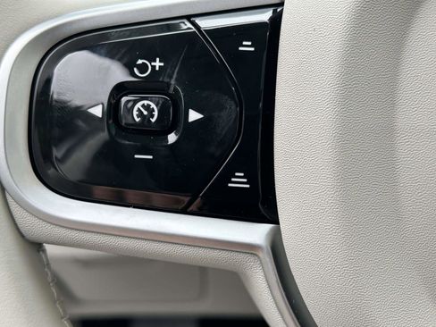 New 2026 Volvo XC90 B6 Ultra image 21