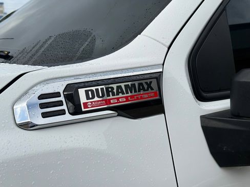 Used 2024 GMC Sierra 3500 Pro image 13