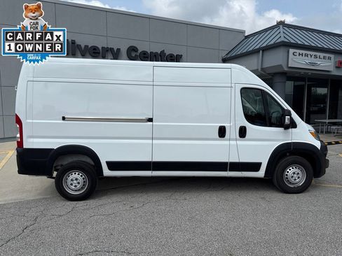 Used 2025 RAM ProMaster 2500 w/ Convenience Group FWD image 4
