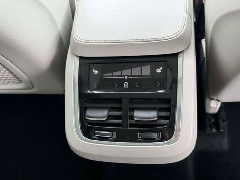 Used 2023 Volvo XC90 B5 Core w/ Protection Package Premier AWD/4WD image 24