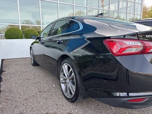 Used 2022 Chevrolet Malibu LT FWD image 3