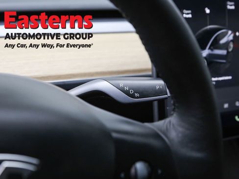 Used 2023 Tesla Model 3 Standard Range image 13