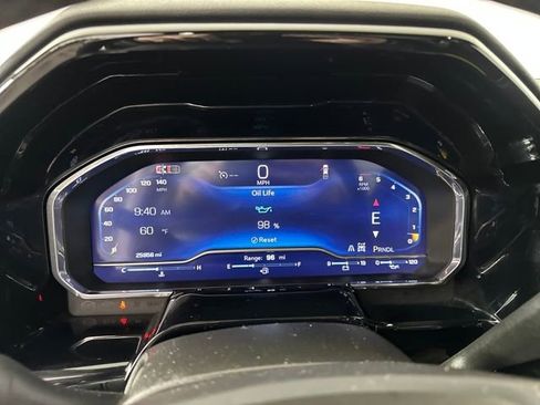 Used 2024 Chevrolet Silverado 2500 LT w/ Convenience Package image 17