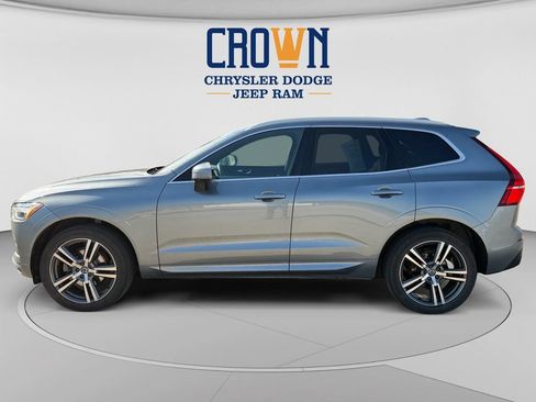 Used 2020 Volvo XC60 T5 Momentum AWD/4WD image 6