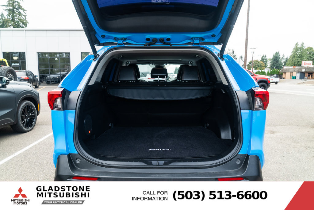 Used 2019 Toyota RAV4 Adventure AWD/4WD image 8