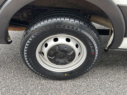 Used 2021 Ford Transit 350 XL image 27