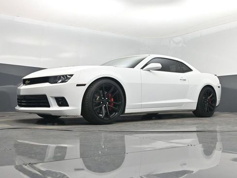 Used 2014 Chevrolet Camaro SS w/ SS Performance Package image 34