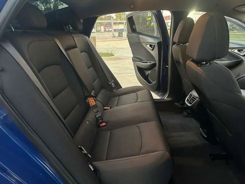 Used 2023 Chevrolet Malibu LT image 16